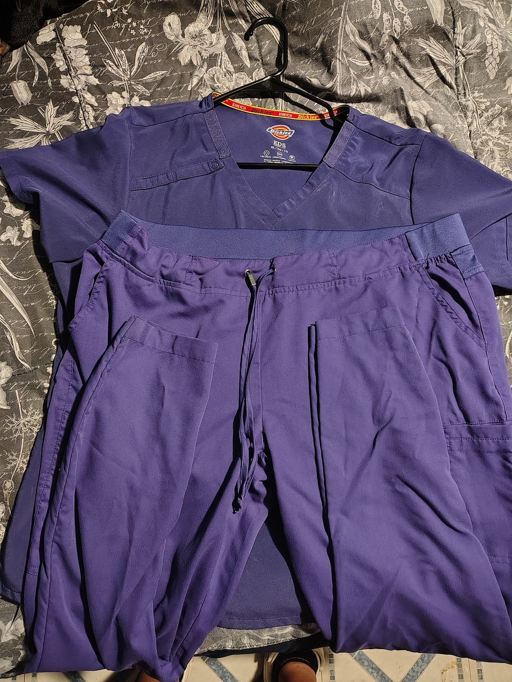 Dickies Women’s Purple Track Pants & V-Neck Top Set